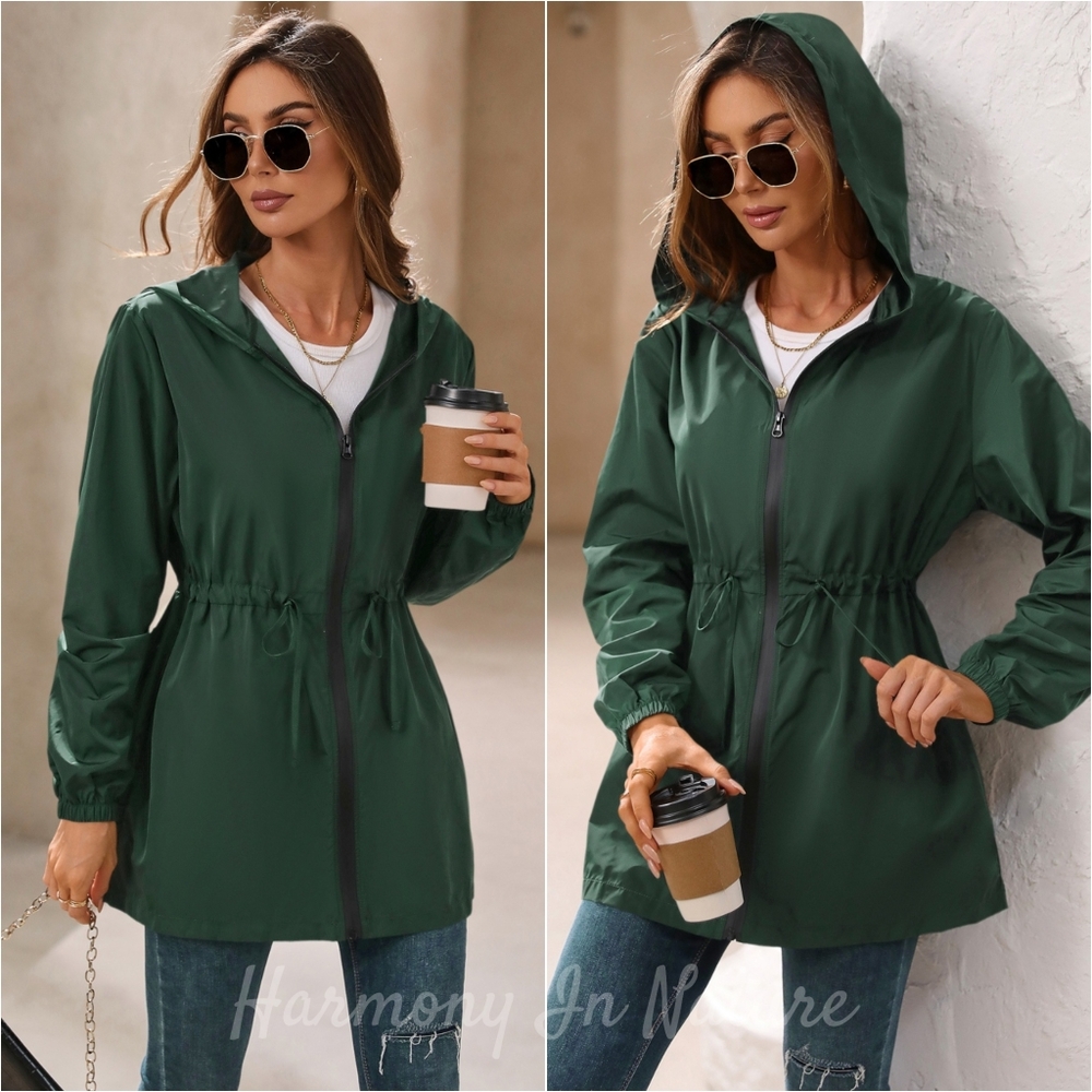 Chasing Clouds Windbreaker - Dark Green